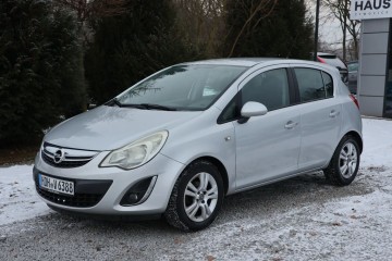 Zadbany, klimatyzacja ,wielof. kierownica, Spalanie 4L / 100 Km