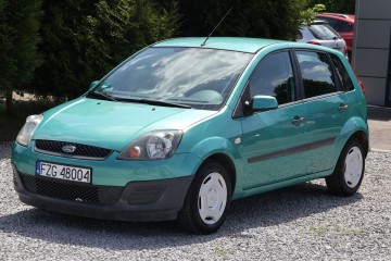 Klimatyzacja, elektryczne szyby, Seryjne radio, ZADBANY...