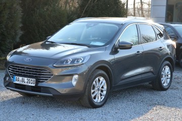 Tempomat, Nawigacja, Grzane Fotele, Czujniki / Kamera, Ekran HUD.